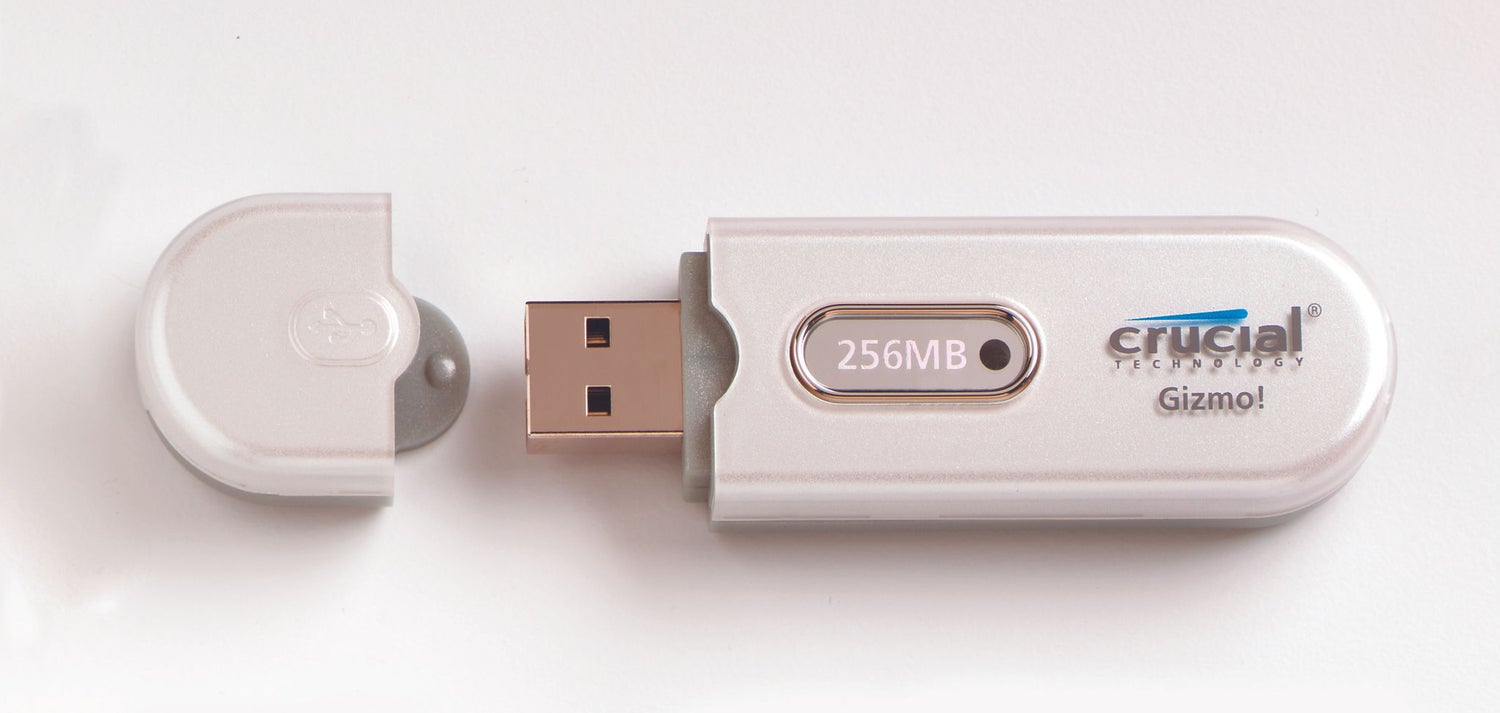 Crucial® Gizmo! USB drives