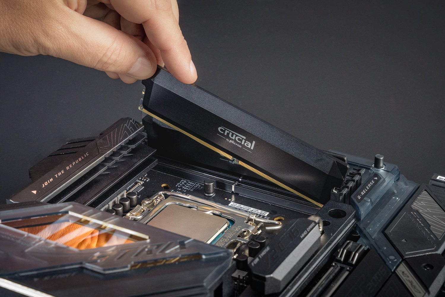 Install the memory (RAM)