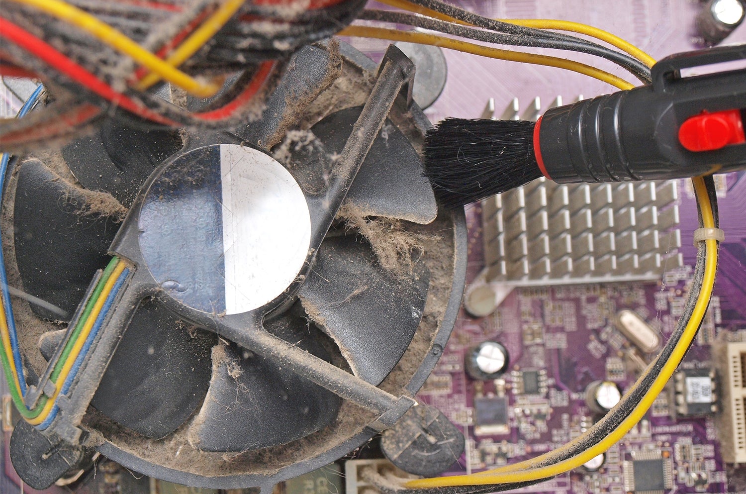 How to disassemble & rebuild a desktop PC
